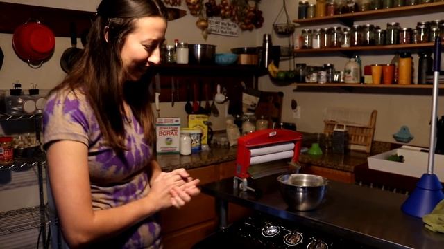 Laundry Day Living Off Grid | Portable Mini Washer and Spin Dryer смотреть онлайн