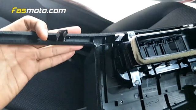 Honda HRV XRV Vezel Stereo Head Unit Removal | Car Buka Player Honda HRV Vezel