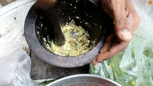 Special Tasty Kacha Kola Vorta Green Banana recipe @ Tk 20 Best Street Food in Bangladesh смотреть онлайн