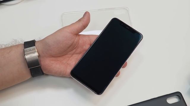 Xiaomi Mi8 и Mi Band 3 НЕ впечатлили: распаковка и сравнения смотреть онлайн