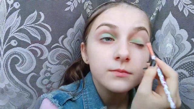 Макияж одной палеткой/ Весенний дневной освежающий и яркий/ Простой бюджетный /Everyday Makeup смотреть онлайн