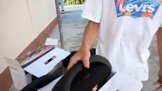 ลำโพงJBLก๊อปA+ 300บาท VS 10000บาท смотреть онлайн