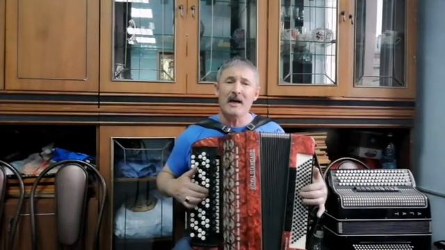На баяне. Классно поет татарскую песню. Фанит Карачурин смотреть онлайн
