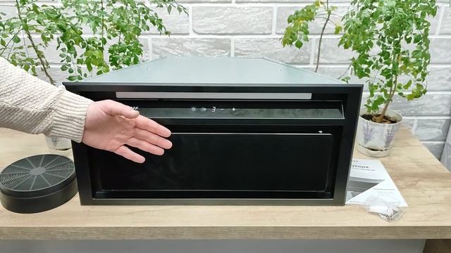 Новинка! SCHTOFF HGT 60 Black - полновстраиваемая вытяжка произведена из чёрного стекла. Обзор. смотреть онлайн