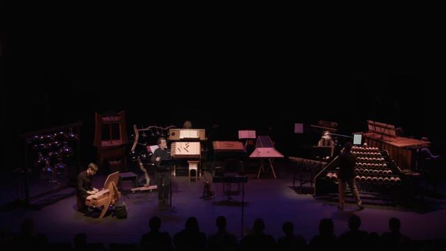 Harry Partch — BARSTOW: 8 Hitchhiker Inscriptions from a Highway Railing (1941/68) смотреть онлайн