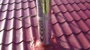 Как закрепить  трубу вентиляции на крыше