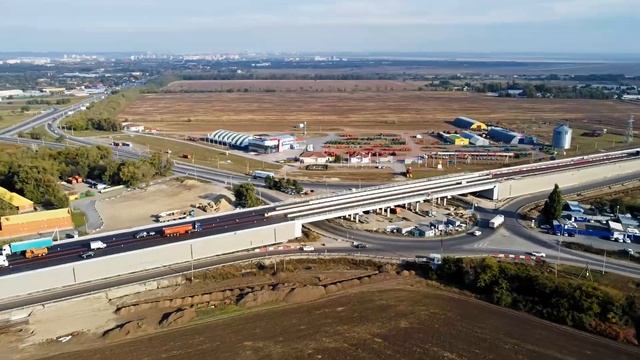 "Сальское кольцо": открыто движение по путепроводу над кольцом. Трасса М4. Октябрь 2021 г. смотреть онлайн