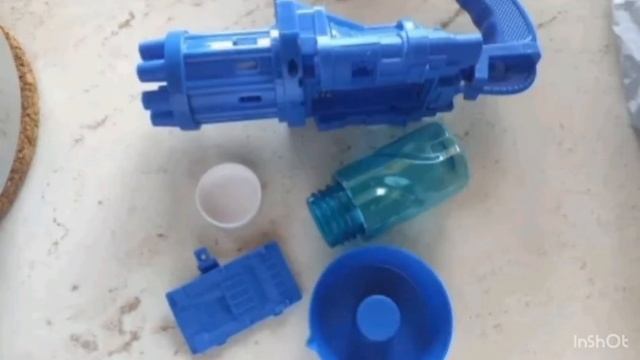 Пистолет для мыльных пузырей! Серьезное оружие с Алиэкспресс! смотреть онлайн