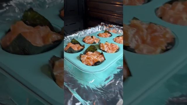 Суши кексы #ленивыйролл #самсебесушист #sushi смотреть онлайн