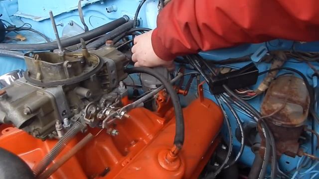Setting the Initial Timing on Small Block Mopar in Plymouth Duster смотреть онлайн