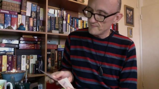 Unboxing the Wooden Tarot (December's deck) and reviewing Tarot of the Crone (November's deck) смотреть онлайн