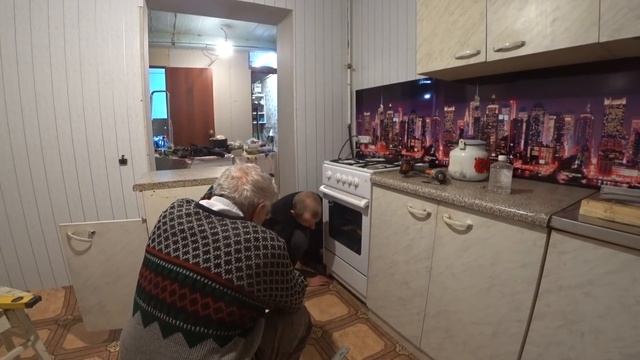 Шикарная кухня в Деревенском доме Своими Руками! смотреть онлайн