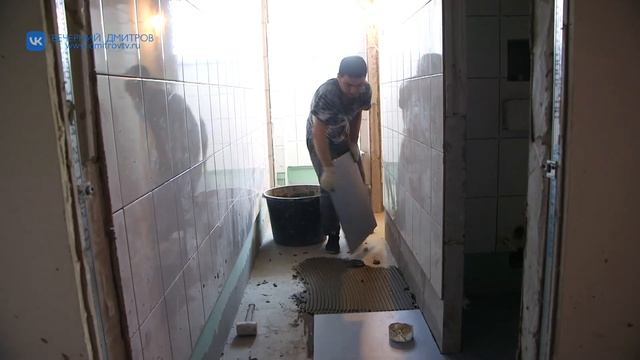Глава муниципалитета проверил ход ремонта взрослой поликлиники «Дмитровской областной больницы» смотреть онлайн