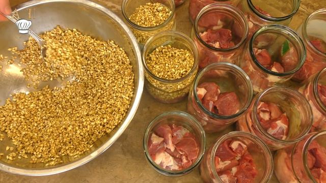 Наваристая КАША С МЯСОМ в банке без автоклава. Каша на зиму в ДУХОВКЕ.Домашние консервы-каши с мясо смотреть онлайн