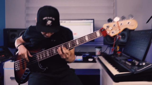 TOCANDO NO FENDER JAZZ BASS TURBINADO смотреть онлайн