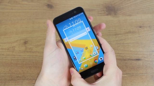 HTC 10 - How To Take A Screenshot смотреть онлайн