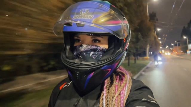 Ночное катание по Калининграду на моноколесе смотреть онлайн