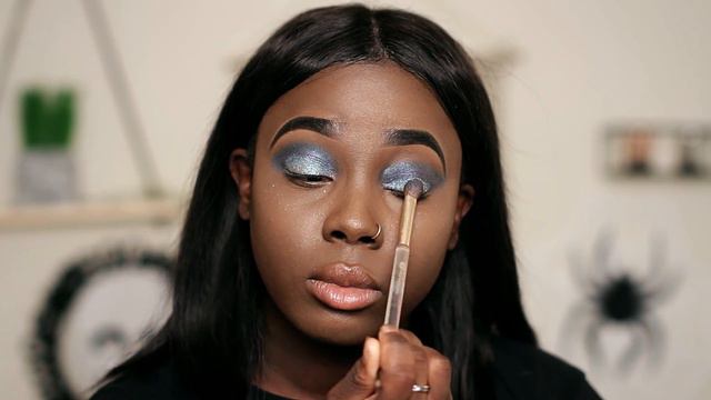 Fenty Beauty Galaxy Collection Review & Tutorial + Galaxy Palette Swatches смотреть онлайн