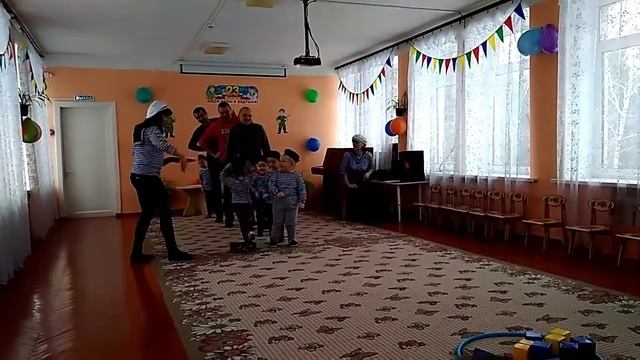 Спортивный праздник, посвященный Дню Защитника Отечества во второй младшей группе смотреть онлайн