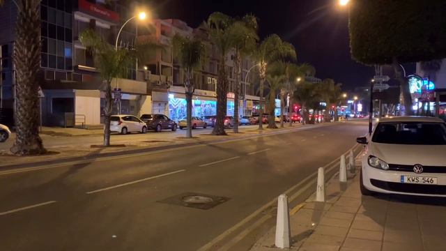 УЛЕТЕЛА НА КИПР ВМЕСТО ШКОЛЫ! Солнце, море, весна смотреть онлайн