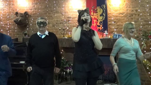 Чёрный кот (кавер) исполняет Елена Щелкунова смотреть онлайн