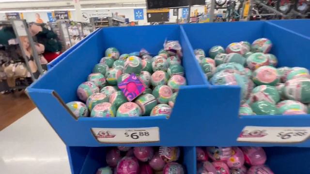 New Doc Marten Heart Boots + Picking Up Minnie From The Vet - VLOGMAS DAY 8