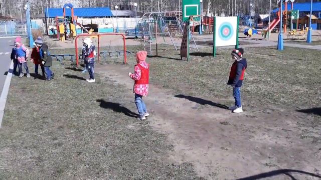Футбол в детском саду Золотая рыбка гр Ягодки Тобольск смотреть онлайн