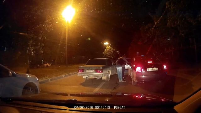 Дорожная схватка в Екатеринбурге смотреть онлайн