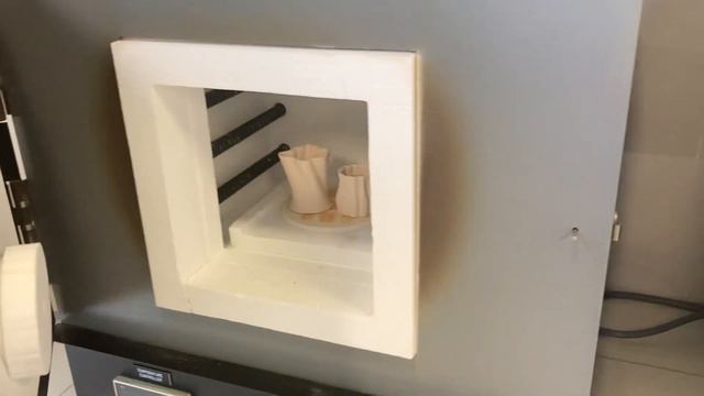 Sintering of Clay Printed by Solid Lab Si+ 3D Printer смотреть онлайн
