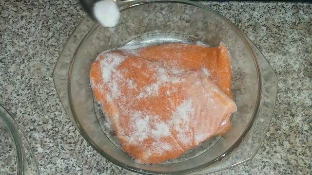 Как солить красную рыбу.красная рыба легко и просто смотреть онлайн