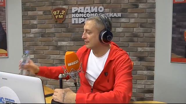 Такое было ощущение как-будто изнутри что-то полезло и как-будто они пытаются напиться этой водой смотреть онлайн