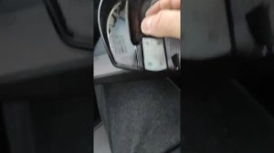 Ниссан Кашкай приклеить зеркало .