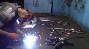 Шикарная поделка! Из профильной трубы! Холодная ковка