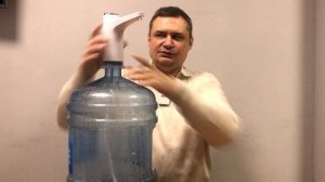 Автоматическая помпа на бутыль – когда лень качать воду вручную!