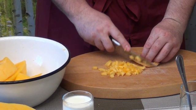 ПШЕННАЯ КАША В ТЫКВЕ / МУЖЧИНА НА КУХНЕ смотреть онлайн