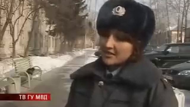 Полицейские Асбеста задержали застрявшего воришку смотреть онлайн