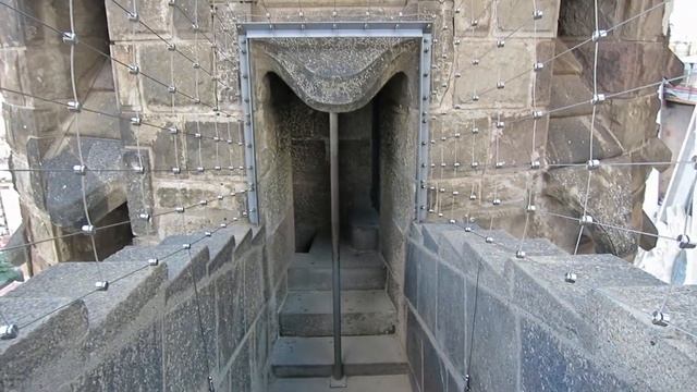 Barcelona Spain - Sagrada Familia Virtual Tour - This Place Is Stunning!! смотреть онлайн