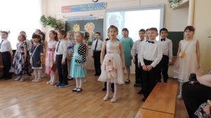 Праздник 8 Марта! Школа,первоклашки.Песня для бабушек!