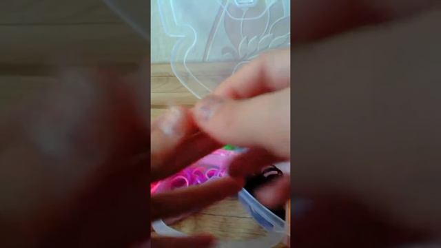 как зделать цветок из резинок смотреть онлайн