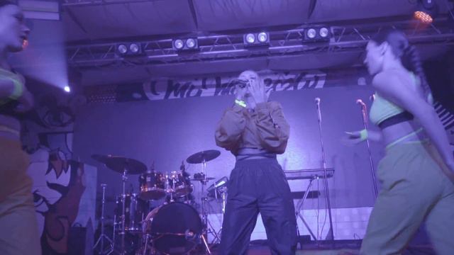 Yaxana На презентации клипа у Балу&Вина смотреть онлайн