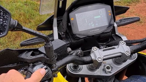 Suzuki V Strom 1050 XT