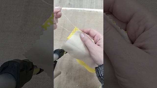 Уточка Тильда 1 часть( Закрепки,стачивания двух тканей) смотреть онлайн
