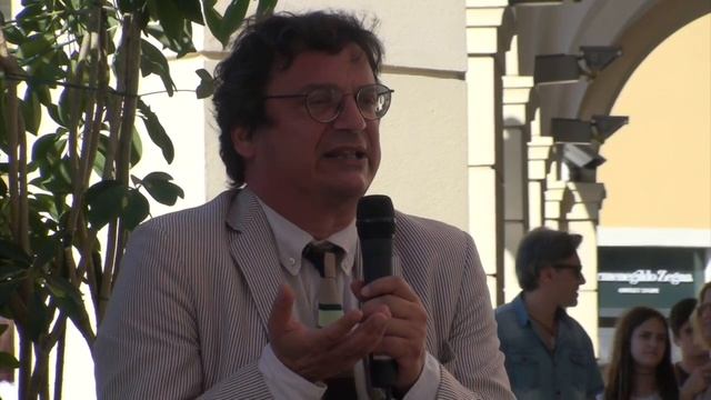 Stefano Bartezzaghi all'Outlet di Serravalle Scrivia смотреть онлайн