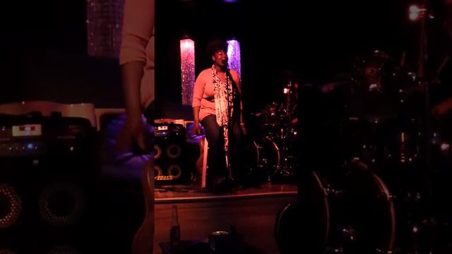 Open Mic Night Evilla Lounge смотреть онлайн