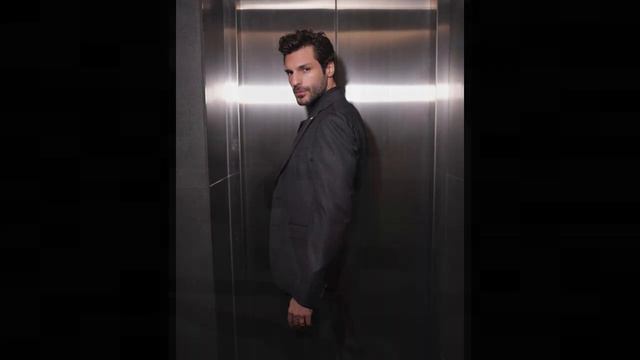 Özge Gürel and Serkan's new family member! смотреть онлайн