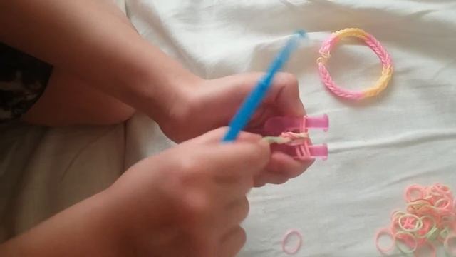 Плетение браслета рыбий хвост смотреть онлайн