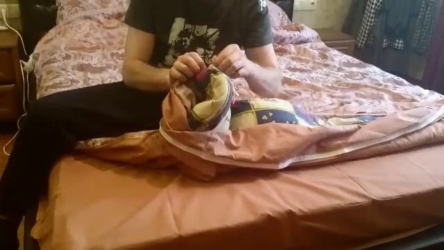 Как решить проблему одеяла и пододеяльника, чтобы одеяло внутри не сдвигалось. смотреть онлайн