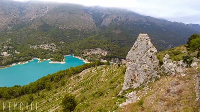 【4K】Walking in El Castell de Guadalest, beautiful landscapes 2021 смотреть онлайн