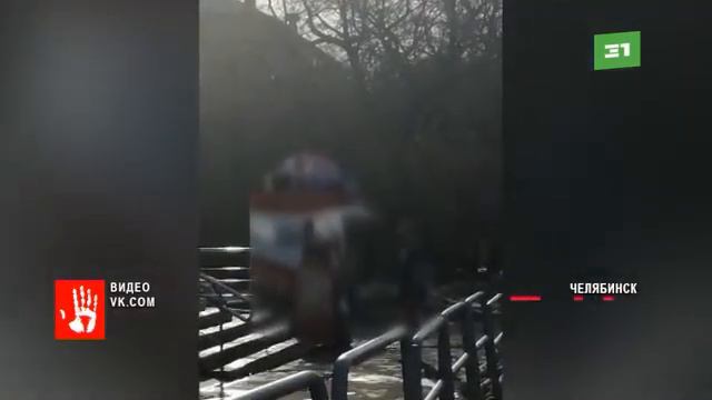 Шел без штанов и с разбитым лицом смотреть онлайн