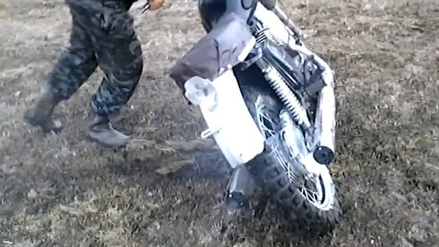 Падение с мотоцикла ИЖ Планета-3 смотреть онлайн